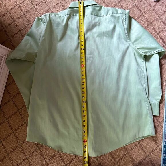 Arrow long sleeved button down shirt satin green twill “I love that for you” XL - Picture 10 of 11